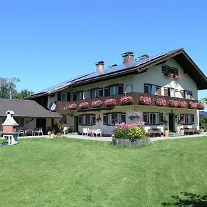 gastehaus-scheil-apartments.com-bavaria.com/